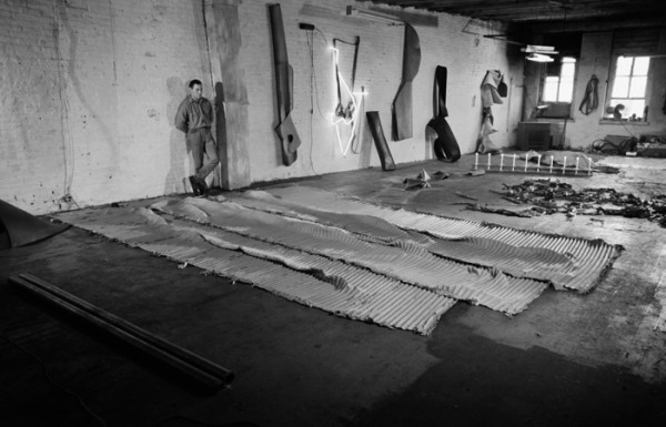 1080_20130220_RichardSerra_01bw1-600x385